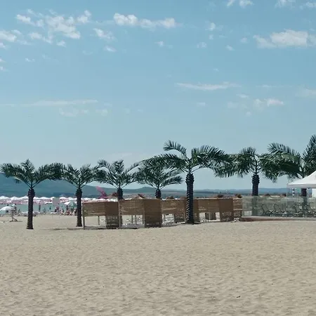 아파트 Slavyanska 11 *