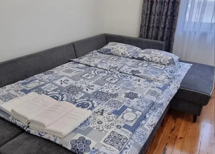 Apartament Slavyanska 11 *